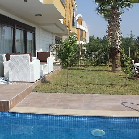 Lara Beach Luxus Villa Antalya